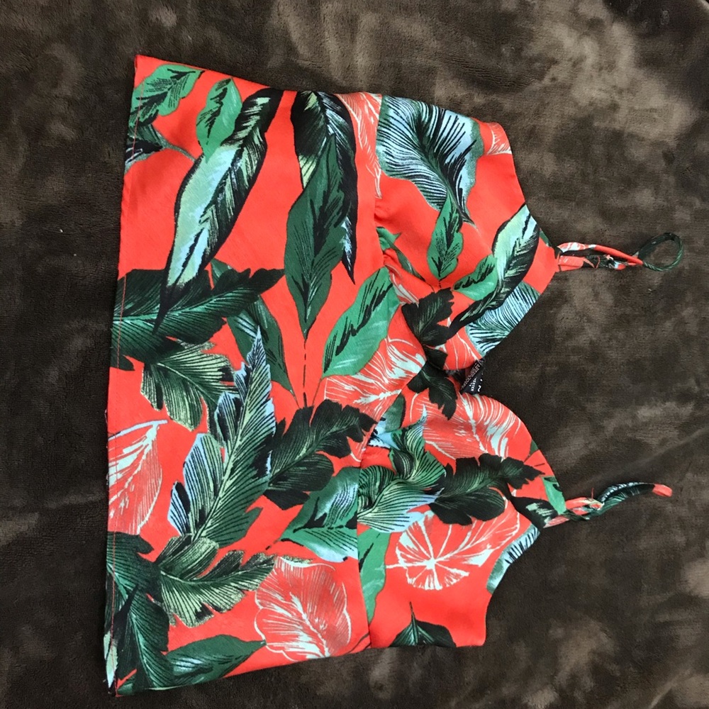 Crop top